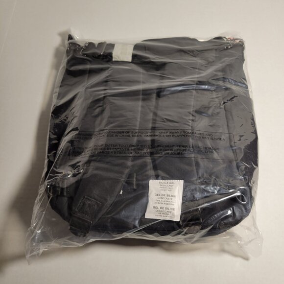 Sherpani Soleil Multi-Wear Travel Bag in Sterling - Picture 2 of 10